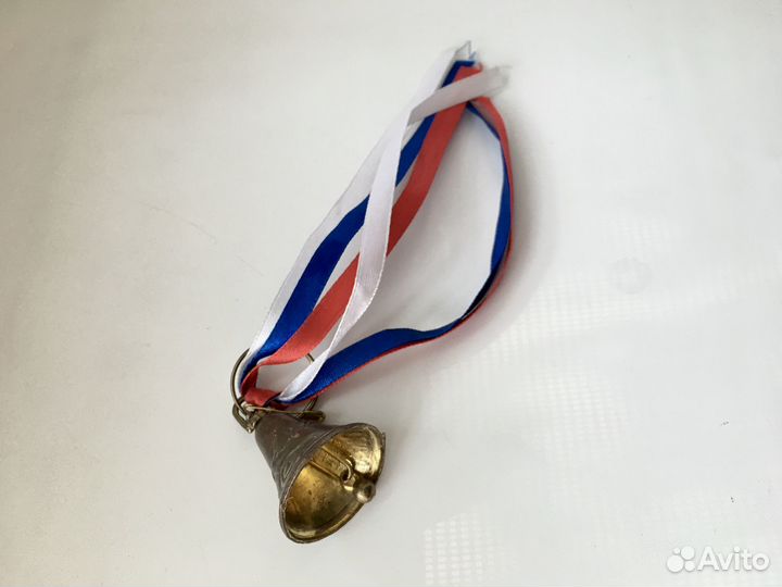 Колокольчик на последний звонок