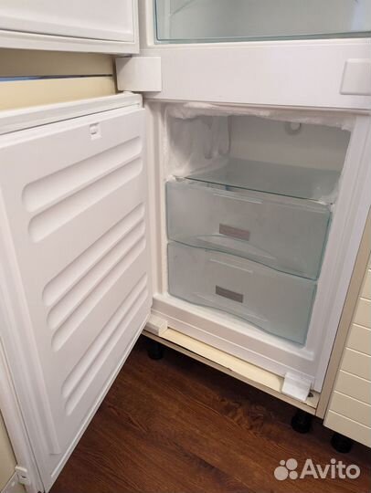 Встраиваемый холодильник liebherr