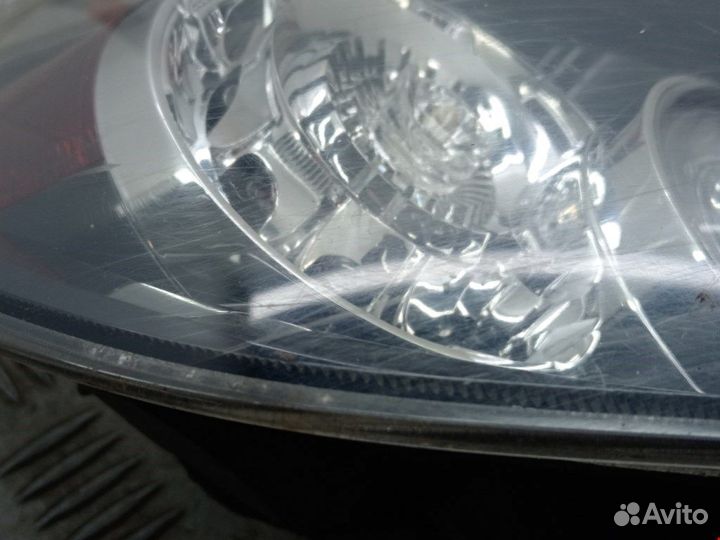 Фонарь задний левый для Mazda 3 BK BP4S51160E