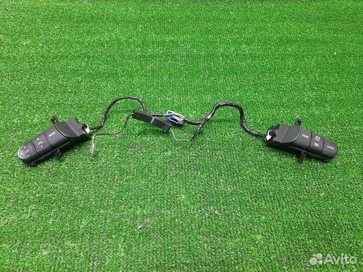 Кнопки мультимедиа на руль Honda Civic 4D (FD) 20