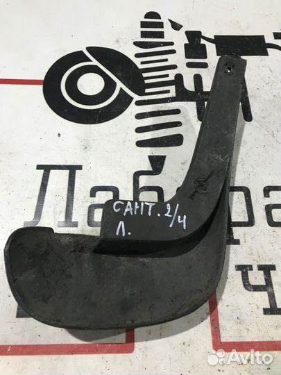 Брызговик задний левый Hyundai Santa Fe II рестайлинг (2010—2012)