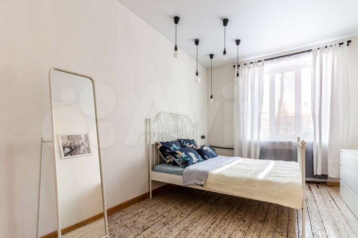 2-к. квартира, 65 м², 1/4 эт.