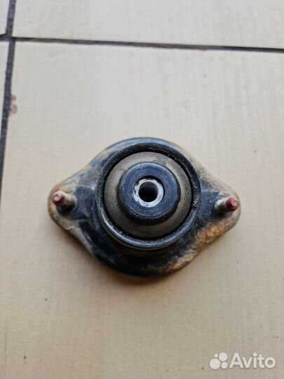 Опора амортизатора Mitsubishi Lancer IX