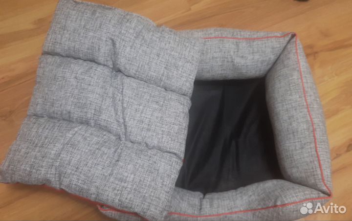 Лежанка для собак и кошек