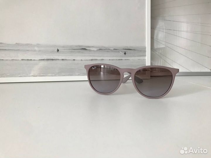 Новые солнцезащитные очки Ray Ban erika RB4171