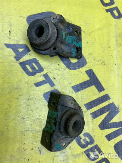 Кронштейн радиатора Kia Rio 3