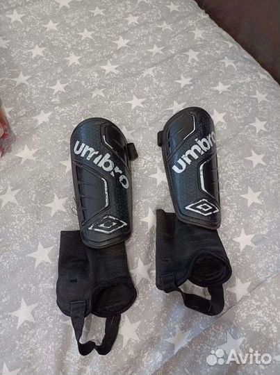 Щитки футбольные детские