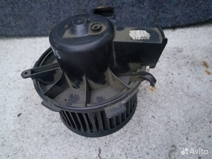 Моторчик печки Peugeot 206 206 1.4 KFX