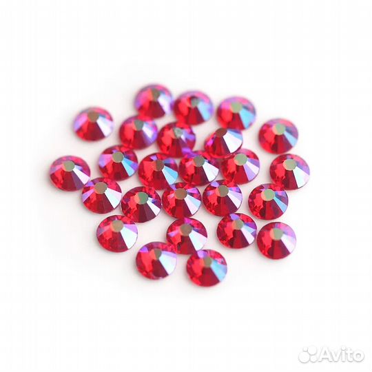 Стразы красные