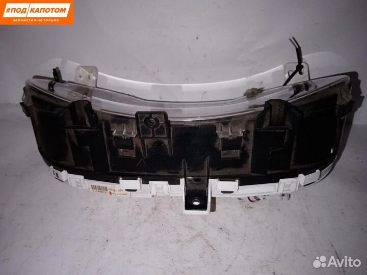 Панель приборов (щиток) Mitsubishi Outlander 2