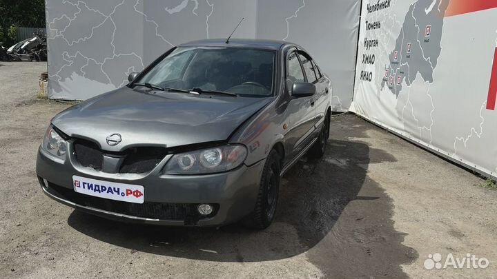 Подстаканник Nissan Almera (N16) 68430-BN800