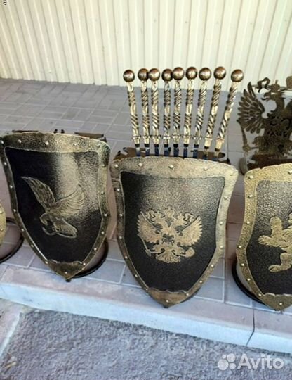 Щит подарочный/ подставка под шампуры