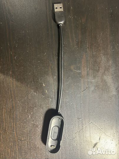 Зарядное устройство для смарт часов mi band 4