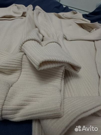 Костюм женский с юбкой 44