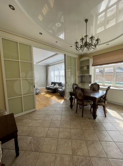 2-к. квартира, 79 м², 3/5 эт.