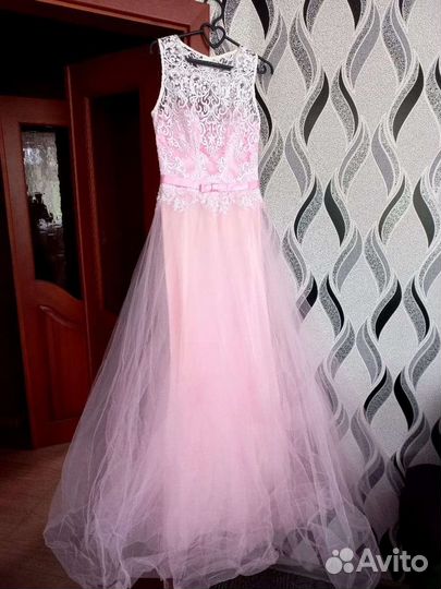 Вечернее платье