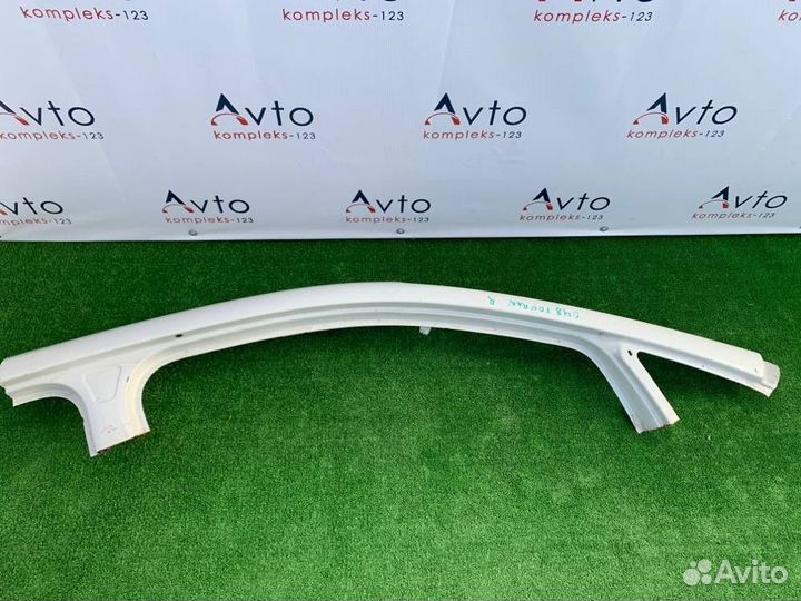 Стойка крыши передняя правая Volkswagen Touran 1T