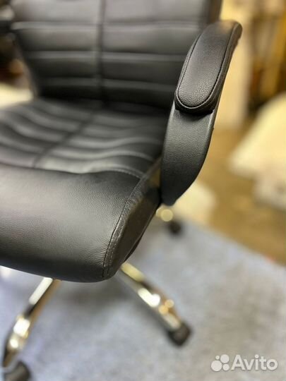 Кресло руководителя в натуральной коже