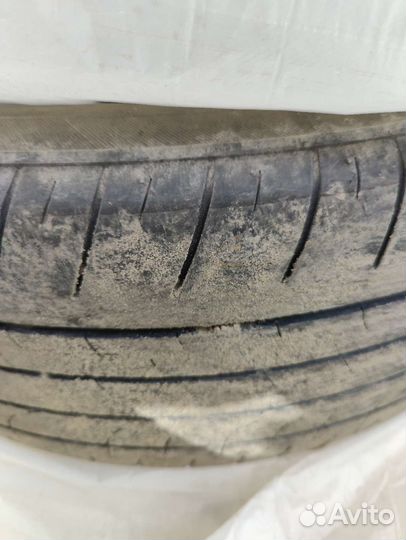 Bridgestone Dueler H/L 235/55 R20