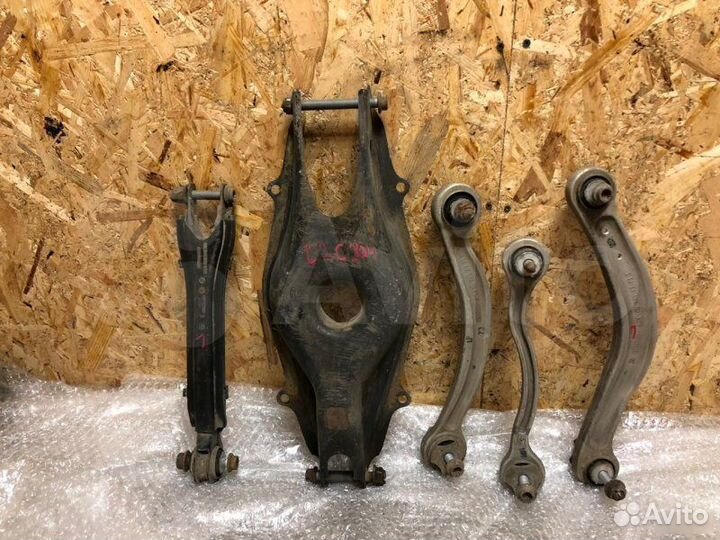 Рычаг задний левый Mercedes-Benz C-Class C300