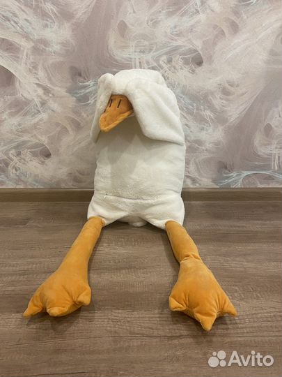 Гусь обнимусь