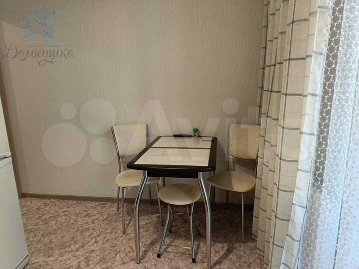 2-к. квартира, 68 м², 3/17 эт.