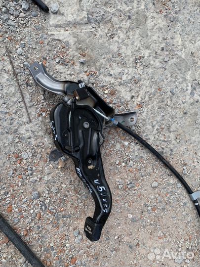 Трос механизм ручного тормоза Тойота Камри v50