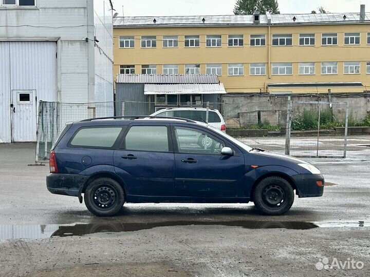 Ford Focus 1.6 МТ, 2001, 300 044 км