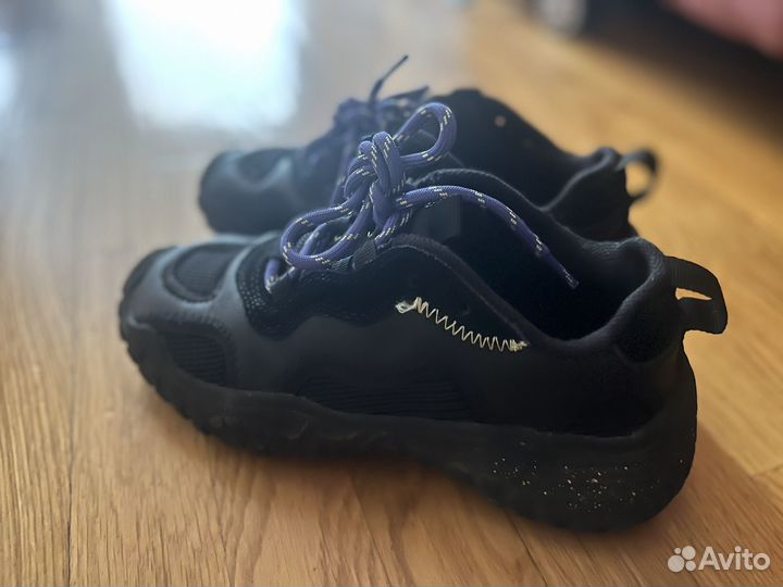 Кроссовки Zara 33