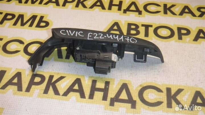 Кнопка стеклоподъемника Honda Civic 4D viii 2006