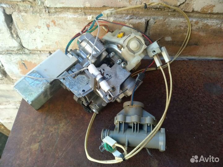 Запчасти на газовую колонку Beretta, Junkers