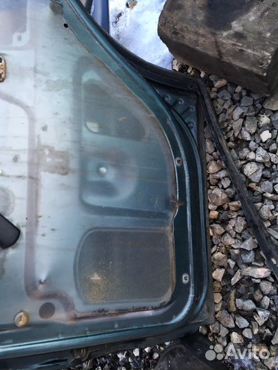 Niva chevrolet задняя правая дверь