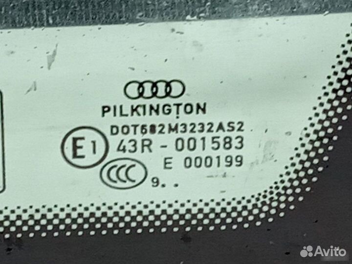 Форточка задняя правая Audi A3