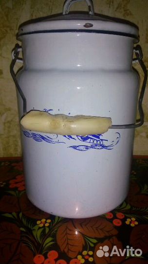 Бидоны однотонные и с рисунком (СССР)