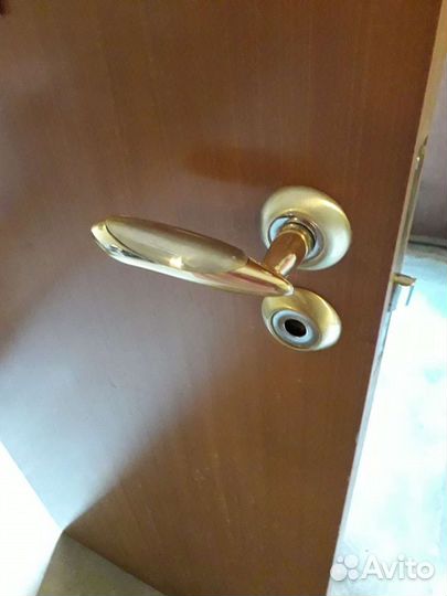 Дверь из массива дуба,межкомнатная