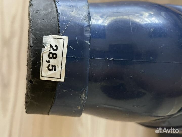 Горные лыжи и ботинки