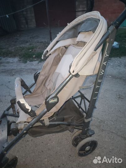 Прогулочная коляска