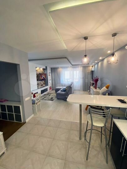 2-к. квартира, 77 м², 6/22 эт.