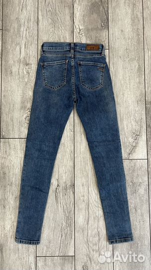 Джинсы для девочек 140 см.Zara.LTB