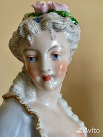 Крупные парные статуэтки. Высота 42 см Франция