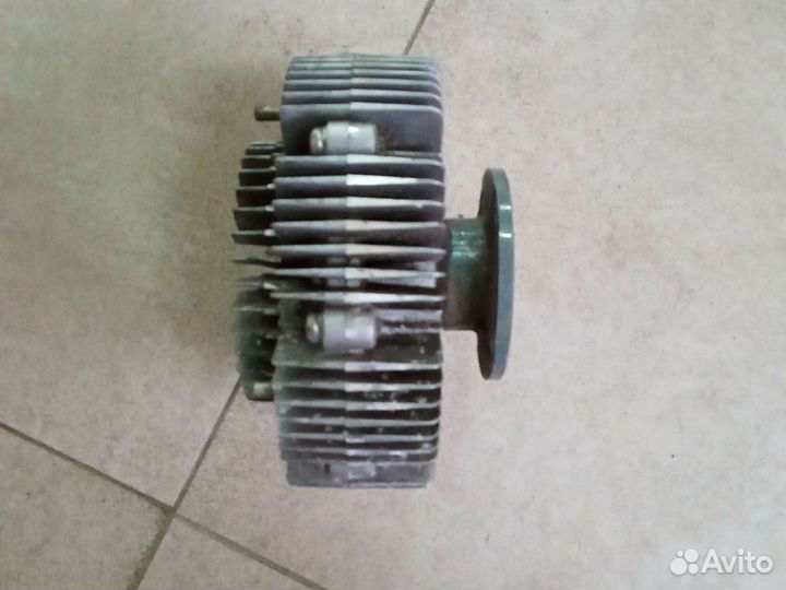 Вискомуфта вентилятора охлаждения Toyota 200