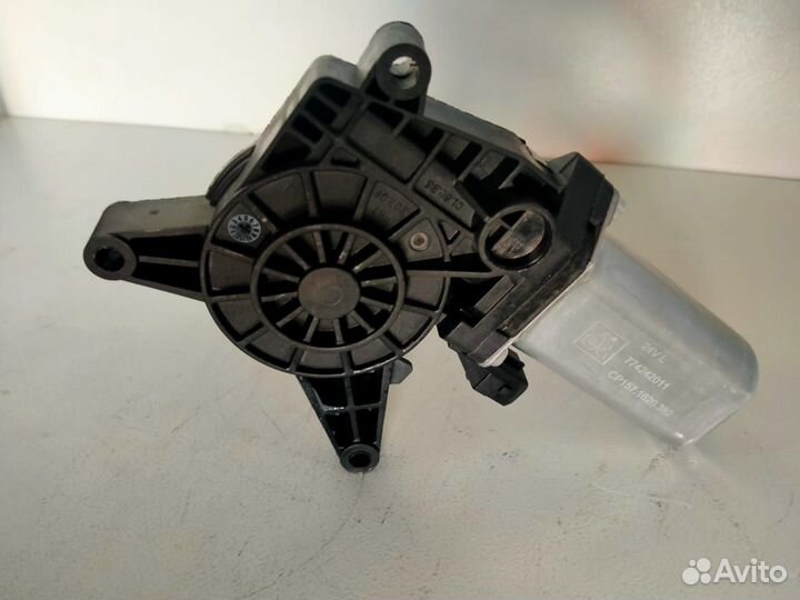 Моторчик стеклоподъёмника Мерседес Актрос Аксор ле