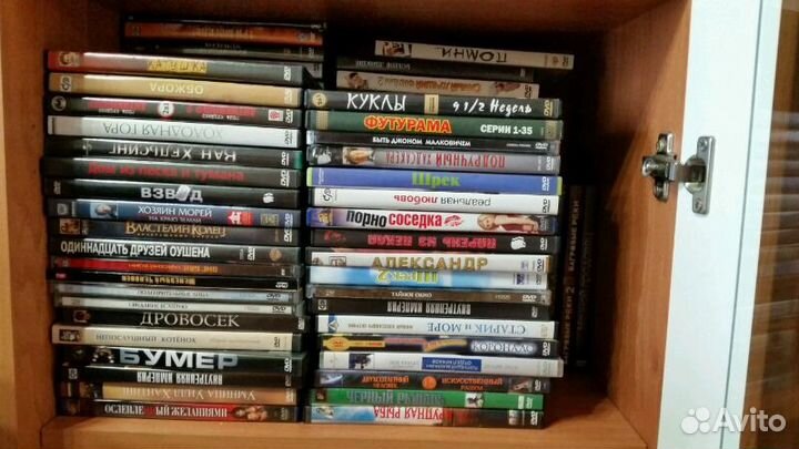 DVD диски с фильмами. 158 штук