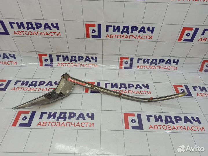 Накладка решетки радиатора правая Toyota Land Cruiser Prado (J150) 53147-60020