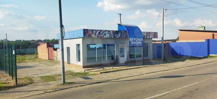 Торговое помещение 100 кв.м с Зем Уч 5 соток