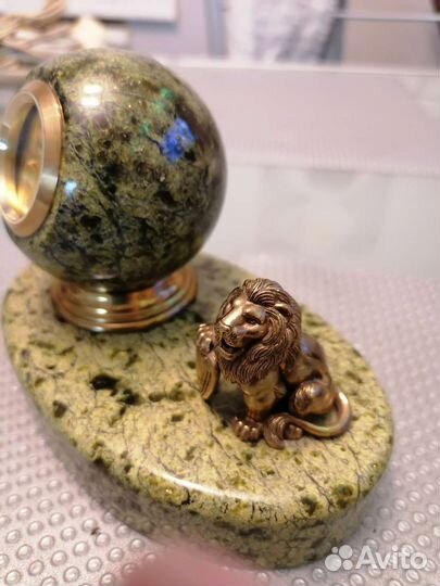 Настольные часы