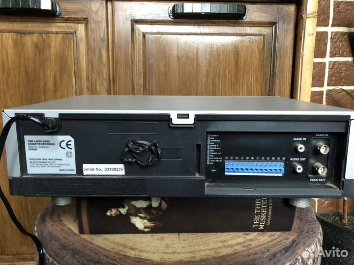Видеомагнитофон/Кассетный видеорегистратор