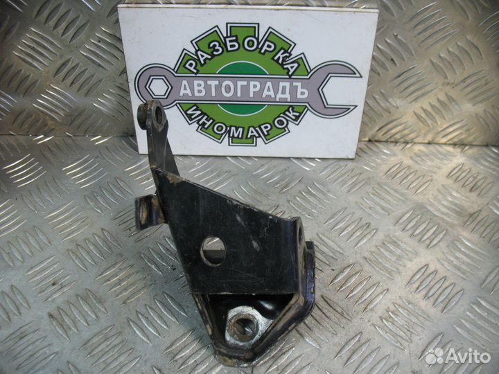 Кронштейн двигателя Volkswagen Golf 3 Vento 1992г