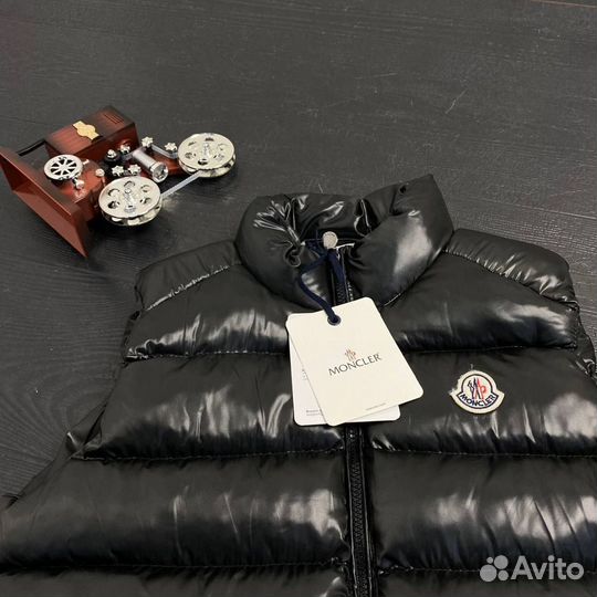 Жилетка moncler мужская