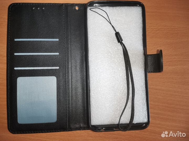 Кожаный чехол-книжка с бумажником realme 6 Pro
